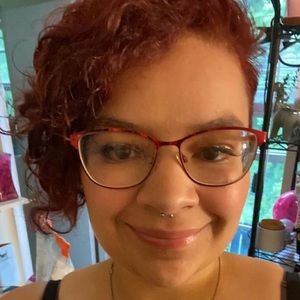 Meet your Posher, Raven